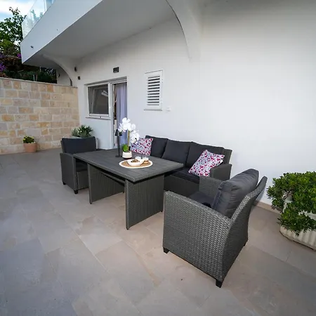 Beachfront House Miamore - 10 M From The Sea * Mrljane