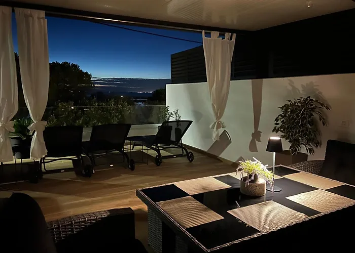 Beachfront House Miamore - 10 M From The Sea *