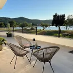 Villa Beachfront House Miamore - 10 M From The Sea Mrljane