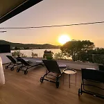 Beachfront House Miamore - 10 M From The Sea Villa *