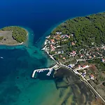 Villa Beachfront House Miamore - 10 M From The Sea *