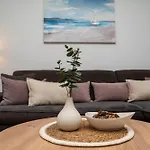 Beachfront House Miamore - 10 M From The Sea Villa Mrljane