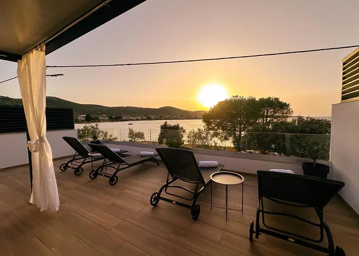 Beachfront House Miamore - 10 M From The Sea Villa *