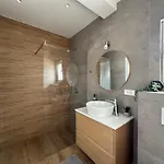 Villa Beachfront House Miamore - 10 M From The Sea Mrljane