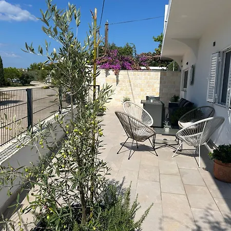 Beachfront House Miamore - 10 M From The Sea *