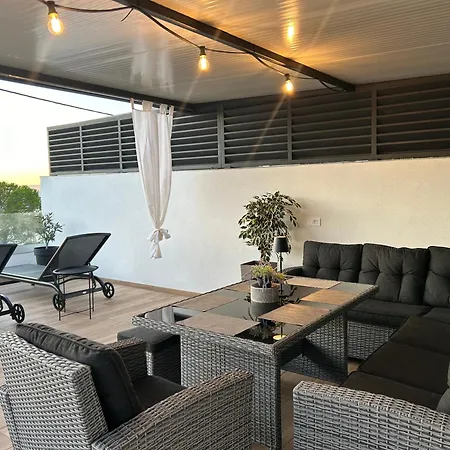 Beachfront House Miamore - 10 M From The Sea *