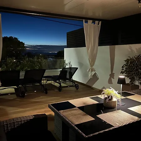 Beachfront House Miamore - 10 M From The Sea *